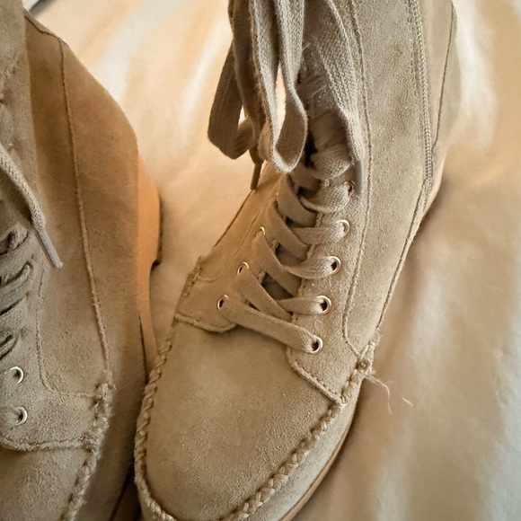 Kelsi Dagger Brooklyn Whip Clog Booties Tan Suede Platform NWT - Picture 7 of 7